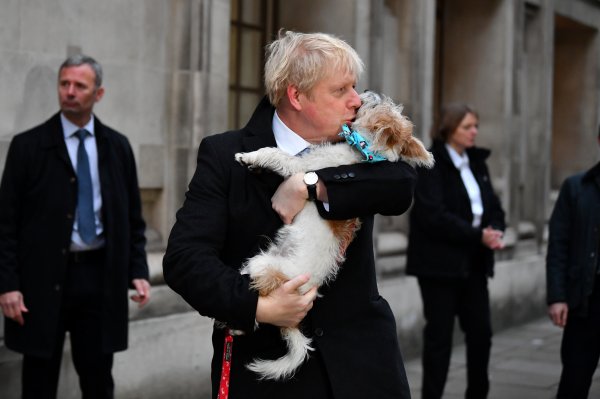 Boris Johnson sandık başında 